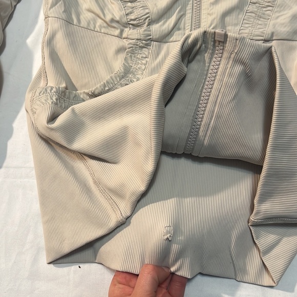 Lululemon Dance Studio Jacket in Dune, size 6 - Picture 12 of 14